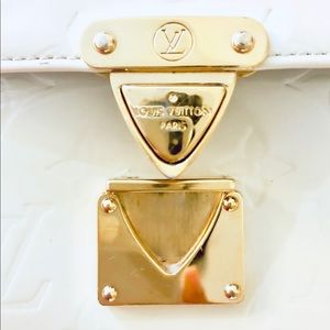 Louis Vuitton Vernis patent leather clutch purse